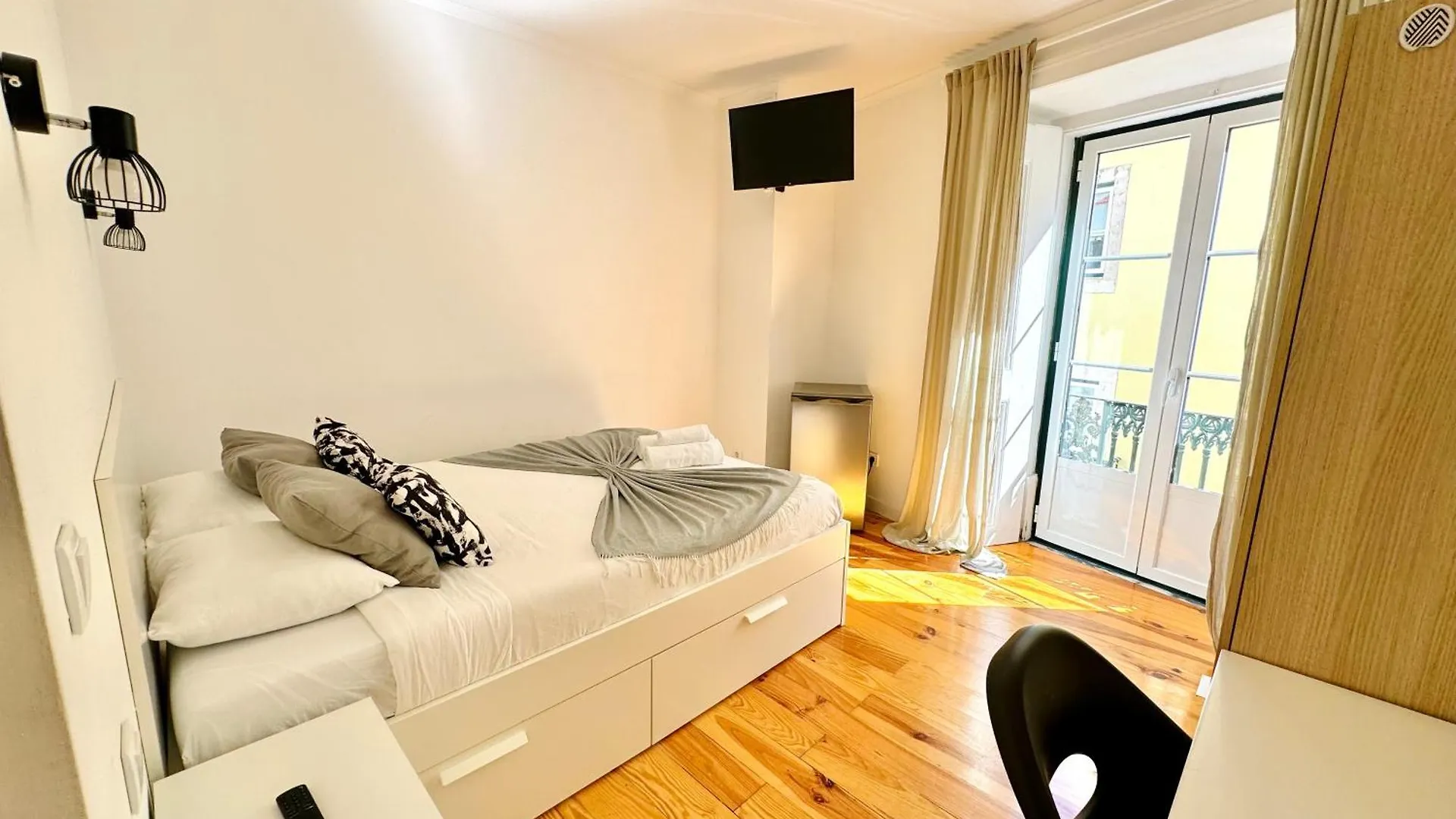 Solmar House contacts