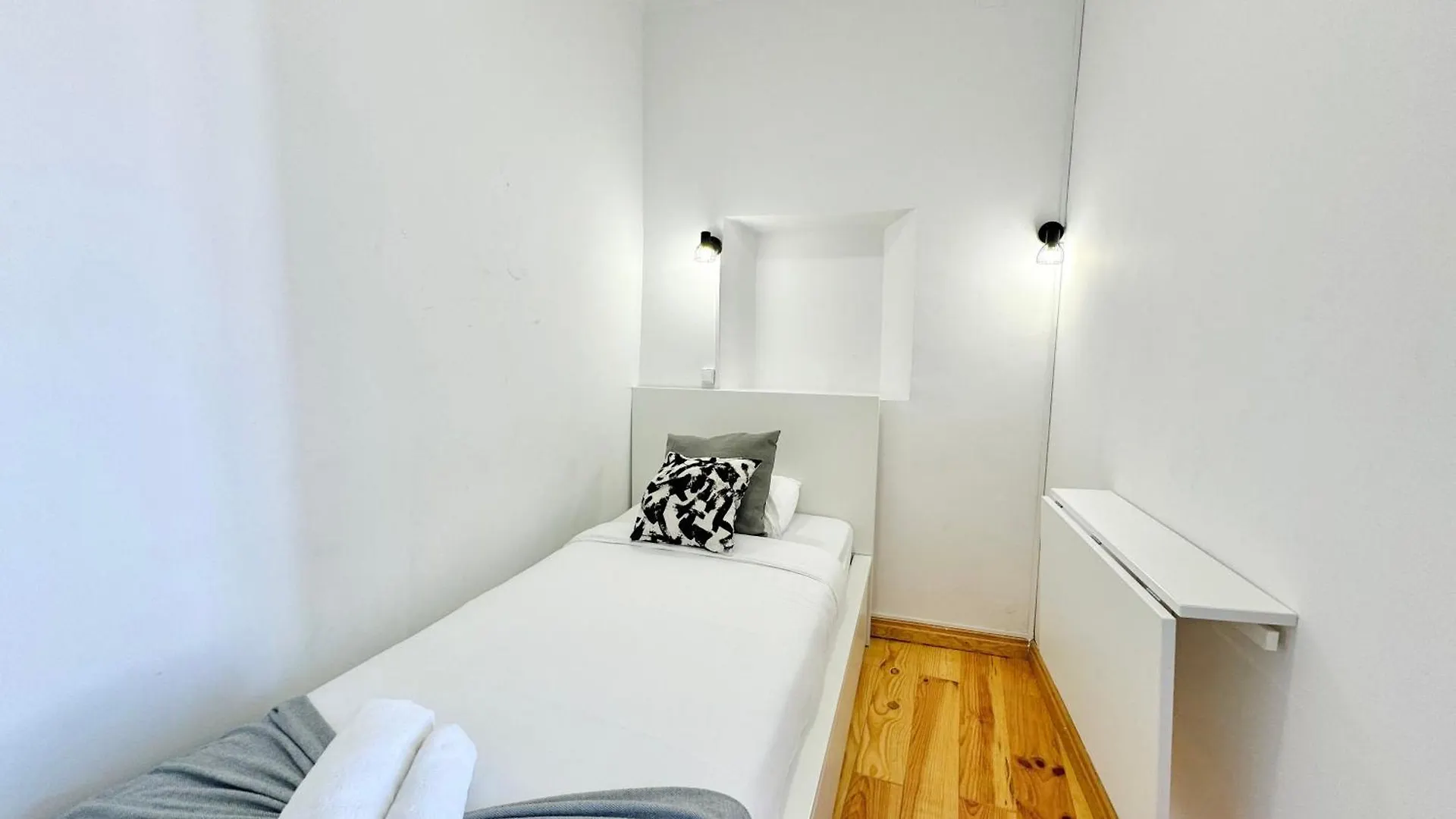 Solmar House Apartment Lisbon Homestay