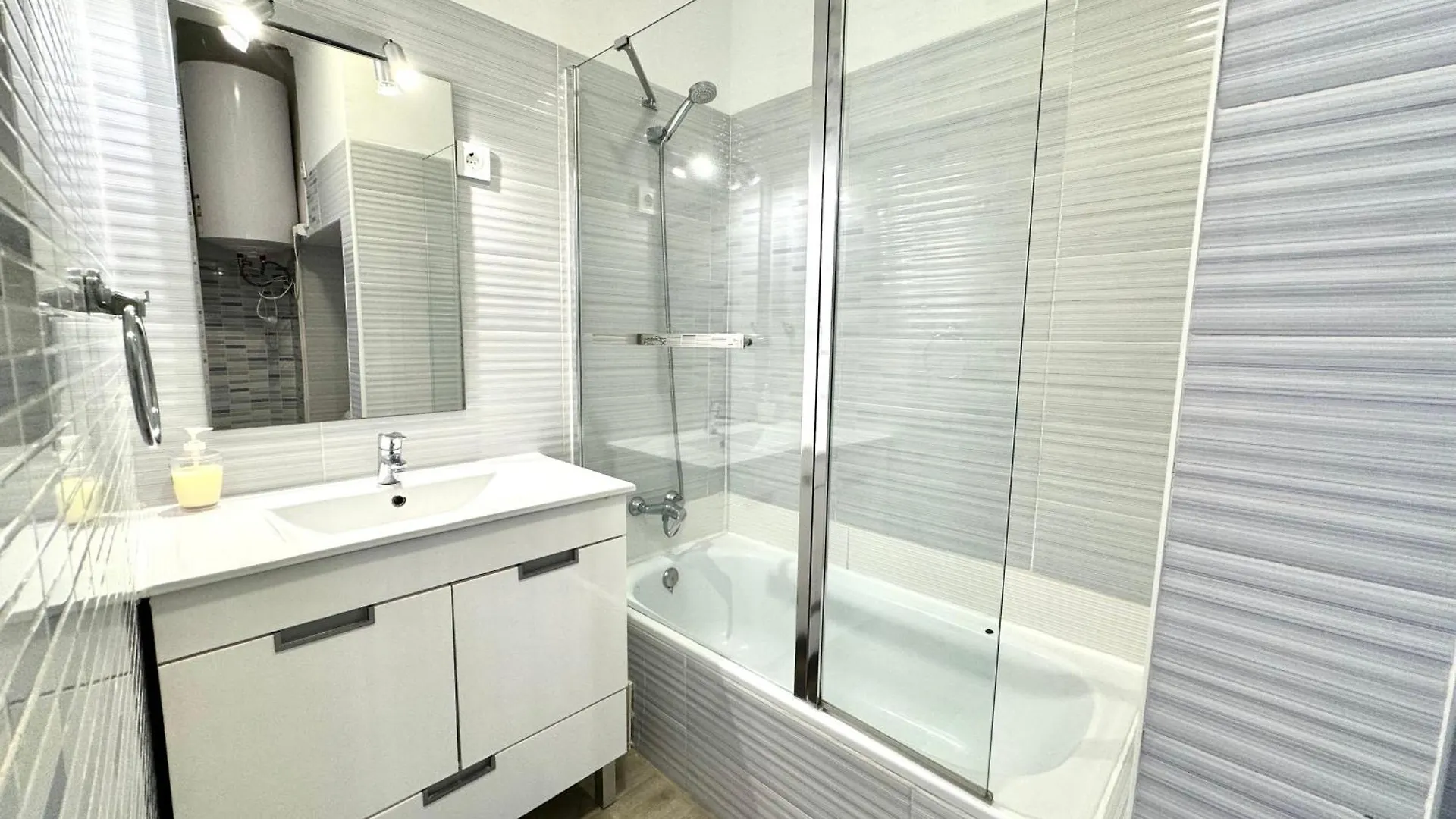 Homestay Solmar House Apartment Lisbon