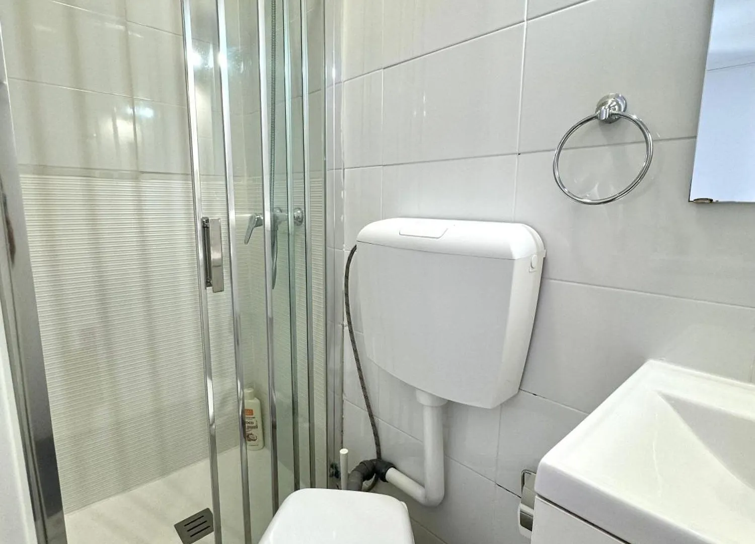 Homestay Solmar House Apartment Lisbon